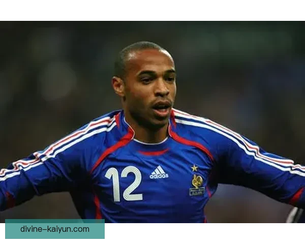 亨利在国家队的表现持续稳定，成为球队进攻端的关键所在